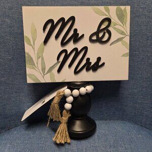 Mr & Mrs Wood Sign